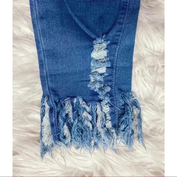 SHEIN Fringe Distressed Jeans - Picture 8 of 8